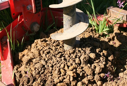 Tarière thermique en cours de forage